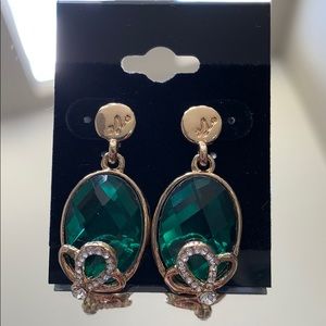 Emerald earrings!